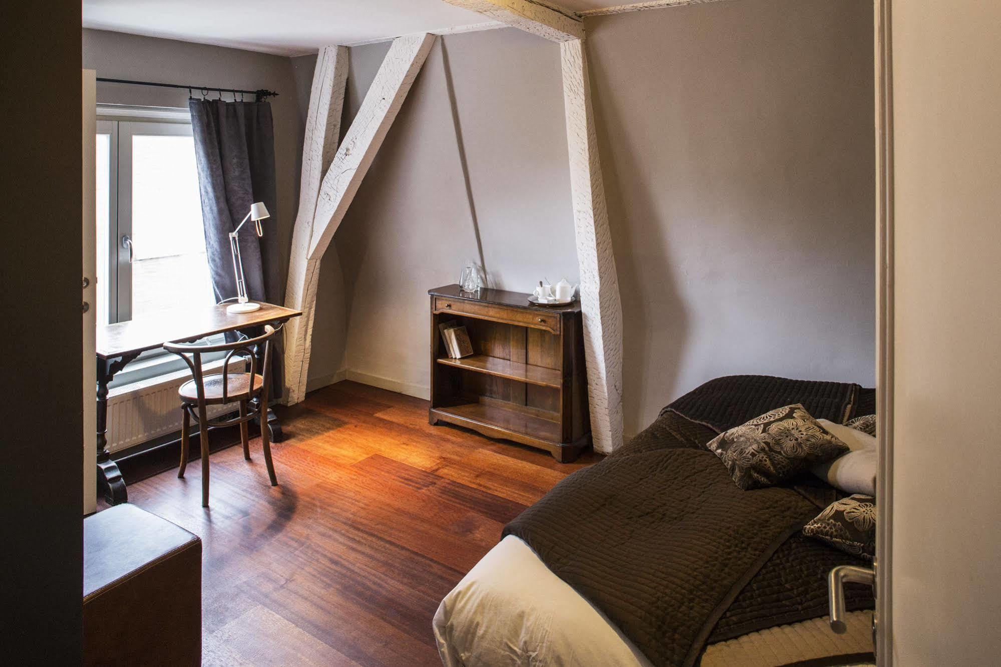 The Piano Guesthouse - Kwaadham52 Gent Exteriör bild